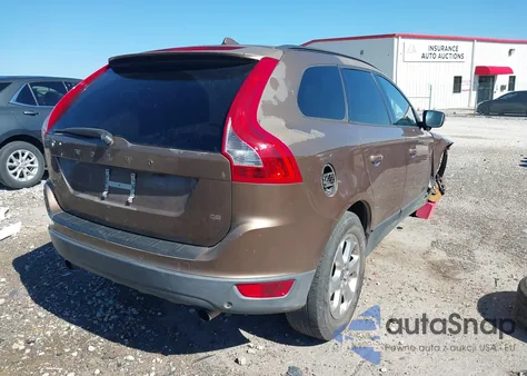 2010 Volvo Xc60 3.2 z USA, uszkodzony, nr VIN YV4982DL6A2077717